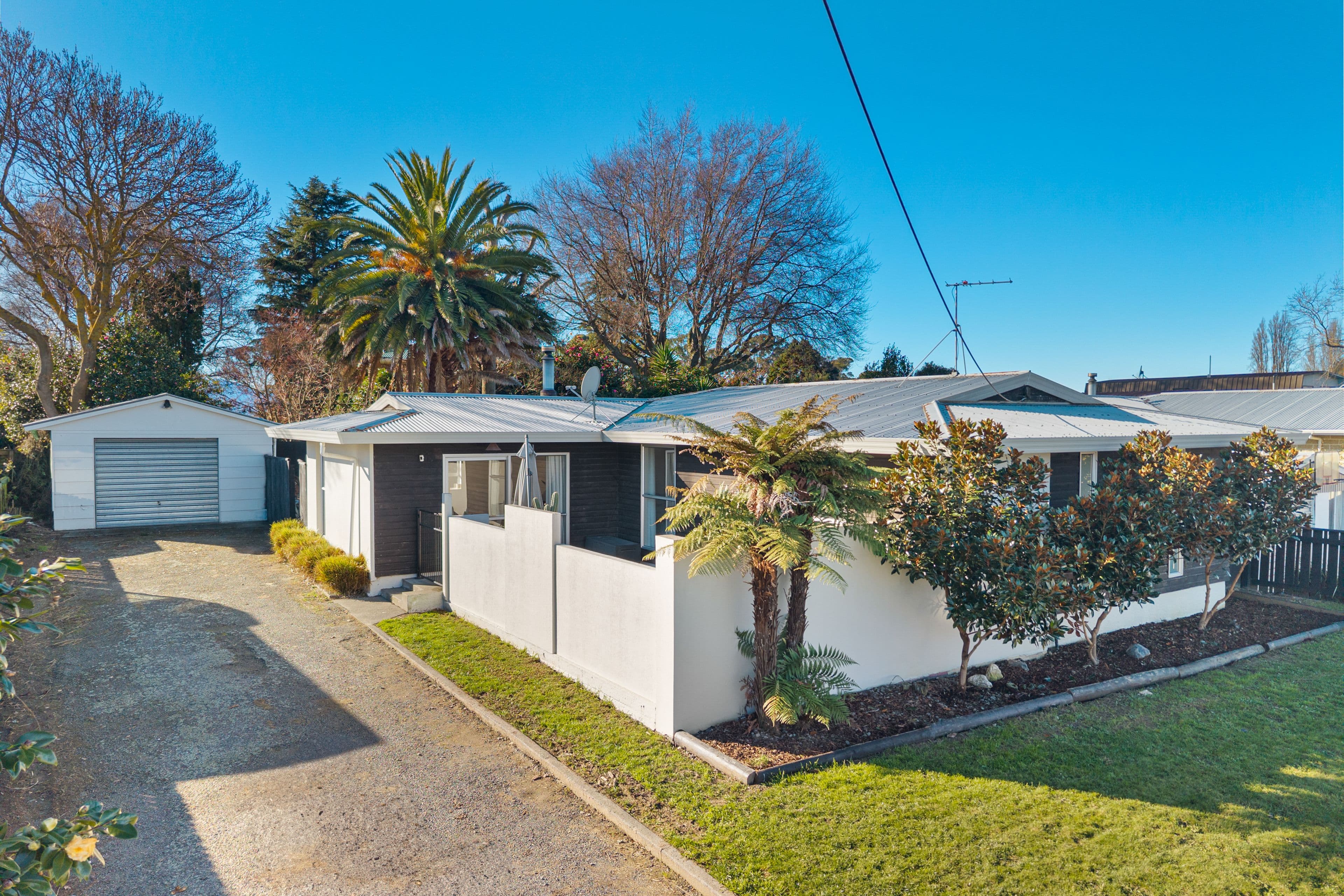 163 Budge Street, Riversdale, Blenheim, Marlborough | Tall Poppy 