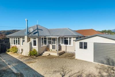 190 Maxwell Road, Redwoodtown, Blenheim, Marlborough | Tall Poppy 