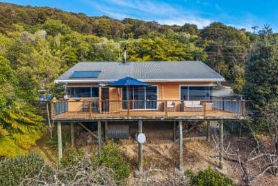 674 Moetapu Bay Road, Moetapu Bay, Marlborough, Marlborough | Tall Poppy 