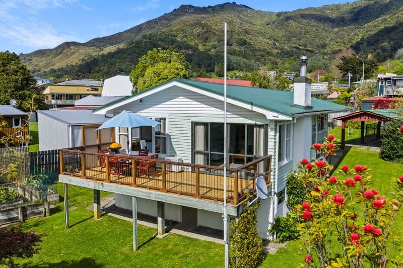 62 Main Road, Havelock, Marlborough, Marlborough | Tall Poppy 