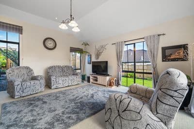 2 Holcombrooke Lane, Welcome Bay, Tauranga, Bay of Plenty | Tall Poppy 