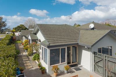 1 Guildford Place, Bethlehem, Tauranga, Bay of Plenty | Tall Poppy 