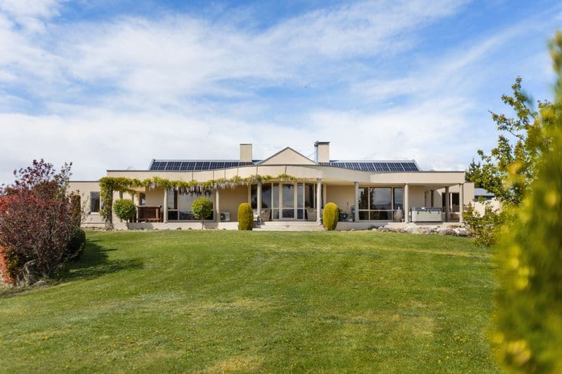 2 Fairway Drive, Bridge Hill, Central Otago