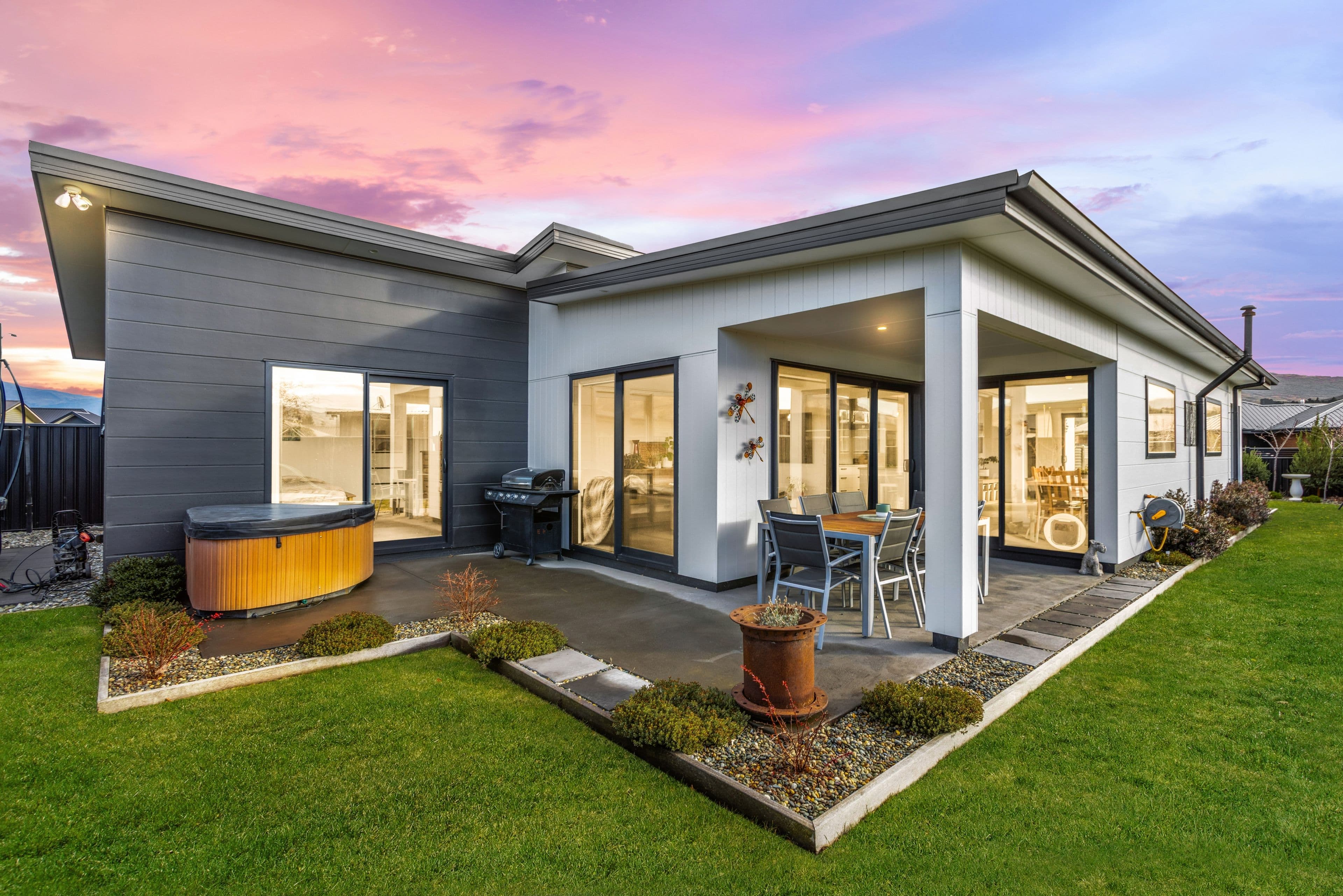 1 Fraer Street, Cromwell, Central Otago, Otago | Tall Poppy 