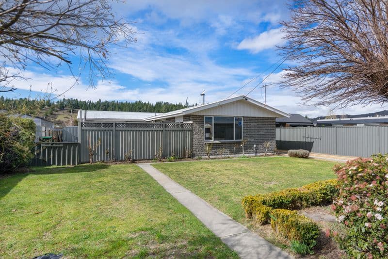61 Russell Street, Alexandra, Central Otago, Otago | Tall Poppy 