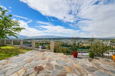 4 Hawkdun Place, Bridge Hill, Central Otago, Otago | Tall Poppy 