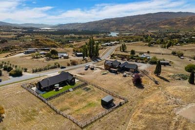 129 Hall Road, Bannockburn, Cromwell, Central Otago, Otago | Tall Poppy 