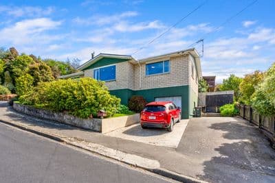 4 Springdon Avenue, Sawyers Bay, Dunedin City, Otago | Tall Poppy 