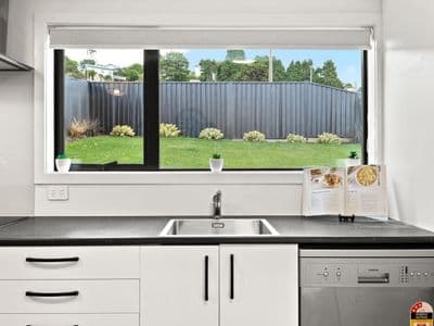 164 South Road, Caversham, Dunedin City, Otago | Tall Poppy 