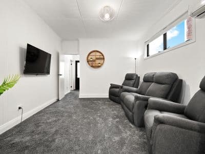 164 South Road, Caversham, Dunedin City, Otago | Tall Poppy 