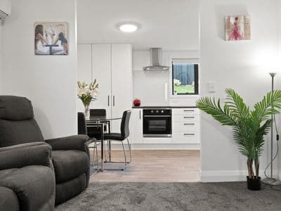 164 South Road, Caversham, Dunedin City, Otago | Tall Poppy 