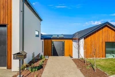 5 Goddard Way, Sawyers Bay, Dunedin City, Otago | Tall Poppy 