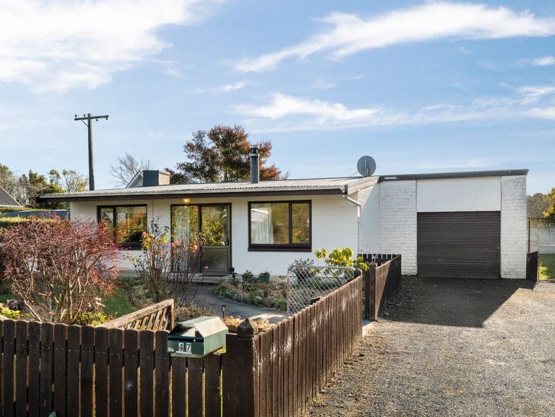 47 Stewart Street, Waikouaiti, Dunedin City, Otago | Tall Poppy 