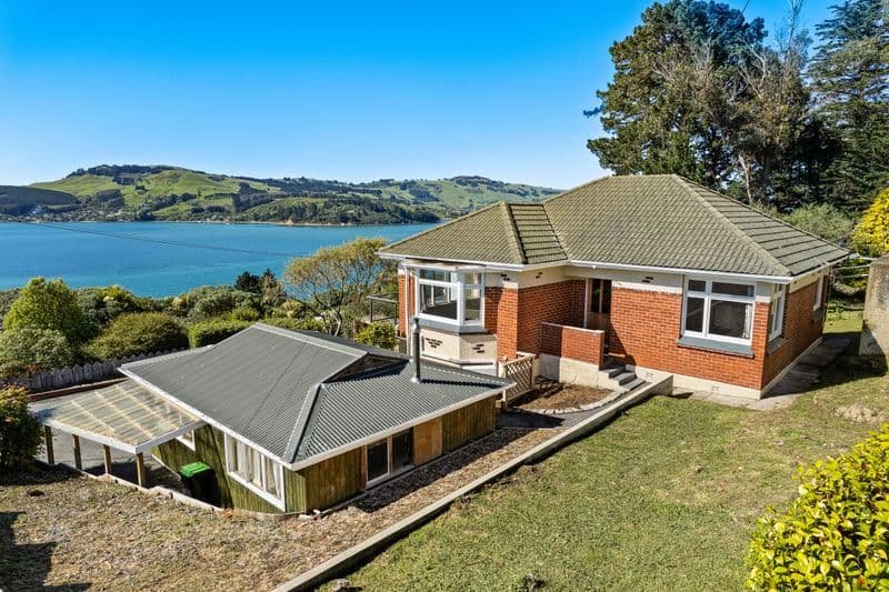 42 District Road, Roseneath, Dunedin City, Otago | Tall Poppy 