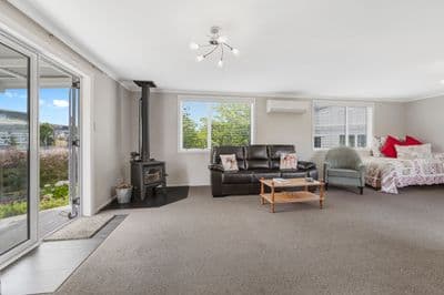 2 Palmer Place, Taieri Mouth, Clutha, Otago | Tall Poppy 