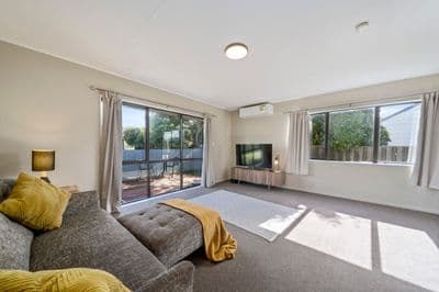 2/61 Wakefield Street, Alicetown, Lower Hutt City, Wellington | Tall Poppy 
