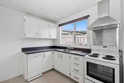 3/6 Awamutu Grove, Waiwhetu, Lower Hutt City, Wellington | Tall Poppy 