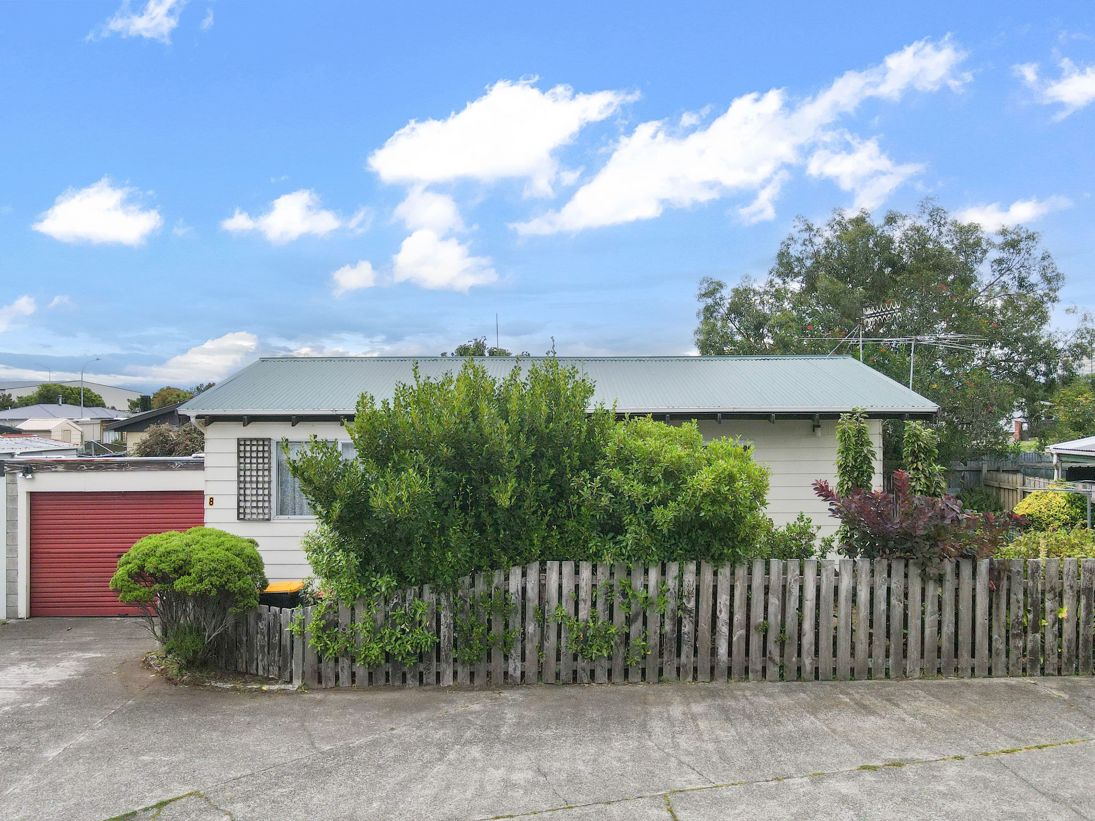 8 Boyne Street, Clifton, Invercargill City, Southland | Tall Poppy 