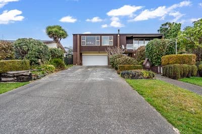 34 Bradshaw Street, Bluff, Invercargill City, Southland | Tall Poppy 