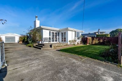 137 Bay Road, Grasmere, Invercargill, Southland | Tall Poppy 