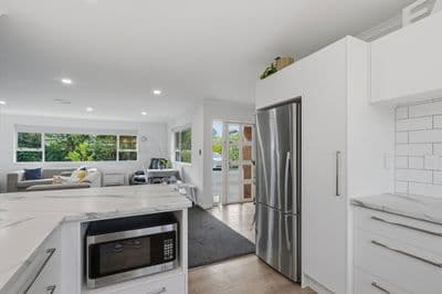 55 Charles Street, Grasmere, Invercargill City, Southland | Tall Poppy 