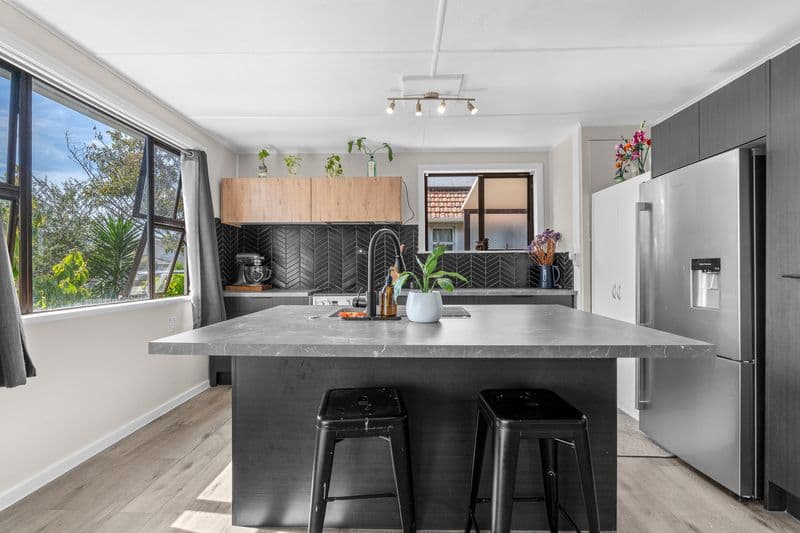 21 Strange Street, Waitara, New Plymouth, Taranaki | Tall Poppy 