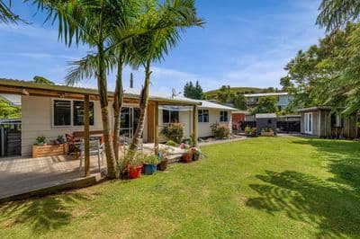 8 Shaldon Crescent, Blagdon, New Plymouth, Taranaki | Tall Poppy 