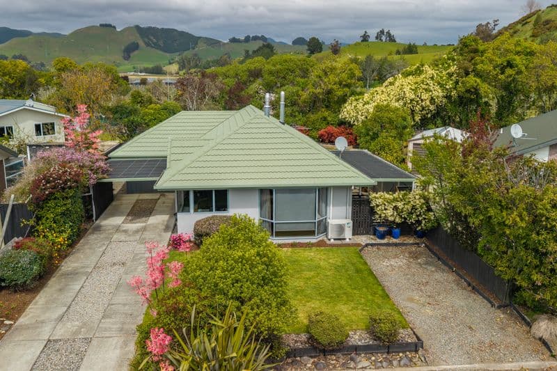 24 Rintoul Place, Brightwater, Tasman, Nelson | Tall Poppy 