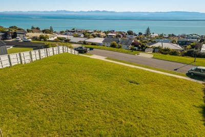 7 McConnell Place, Marybank, Nelson, Nelson | Tall Poppy 