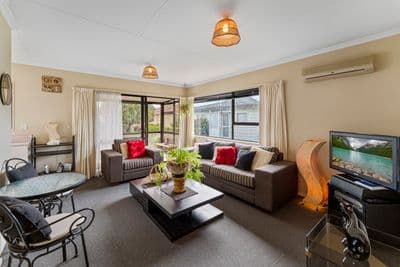 7 Birchwood Grove, Richmond , Tasman, Nelson | Tall Poppy 