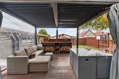 11 West Avenue, Richmond , Tasman, Nelson | Tall Poppy 