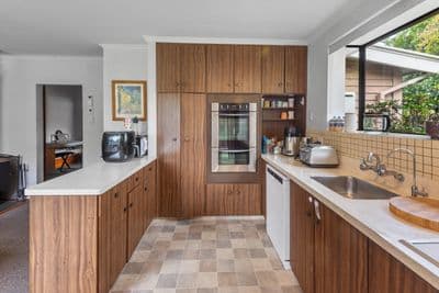 48 Wharfe Street, South Hill, Oamaru, Otago | Tall Poppy 