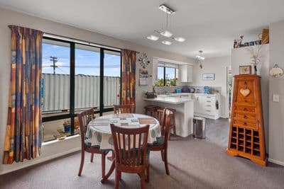 60 Essex Street, Weston, Waitaki, Otago | Tall Poppy 