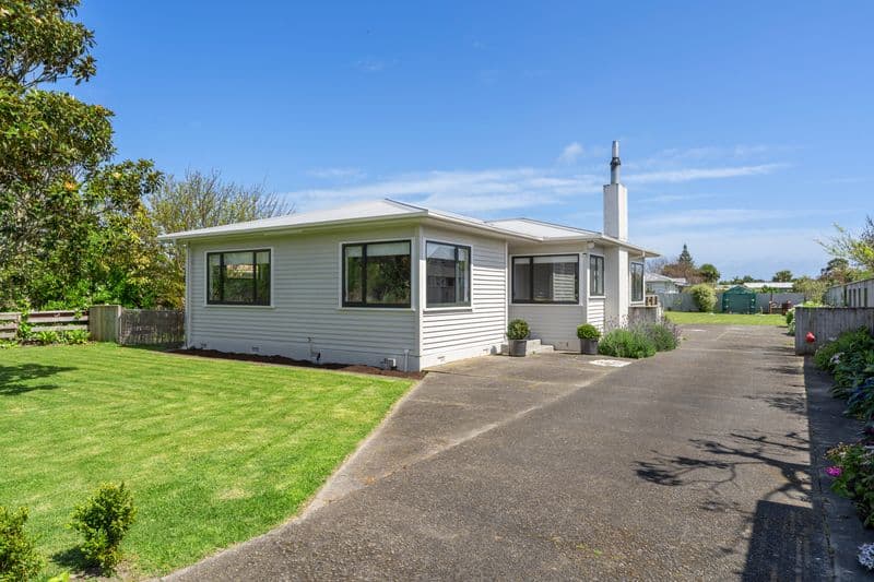 21 Old Coach Road, Otaki Beach, Kapiti Coast, Wellington | Tall Poppy 