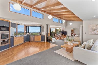 62 Sunglo Terrace, Otaki, Kapiti Coast, Wellington | Tall Poppy 