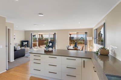 137 Winara Avenue, Waikanae, Kapiti Coast, Wellington | Tall Poppy 