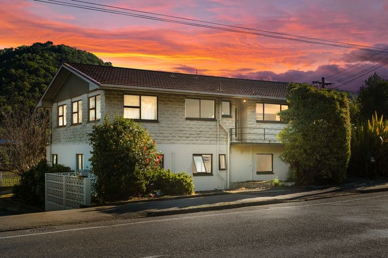 Units 1-3/91 Waikawa Road, Picton, Picton