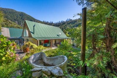 243 Boons Valley Road, Waikawa, Picton, Marlborough | Tall Poppy 