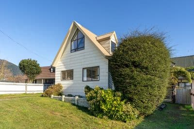 4A Beach Road, Waikawa, Marlborough, Marlborough | Tall Poppy 