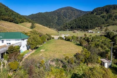 571 Port Underwood Road, Whatamango Bay, Marlborough, Marlborough | Tall Poppy 