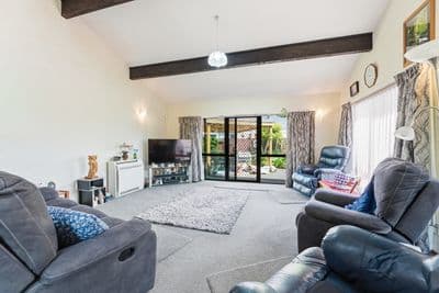 61 Clarke Avenue, Highbury, Palmerston North City, Manawatu | Tall Poppy 