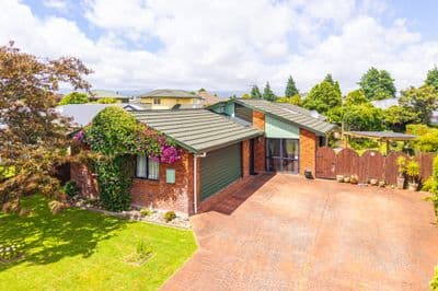 61 Clarke Avenue, Highbury, Palmerston North City, Manawatu | Tall Poppy 