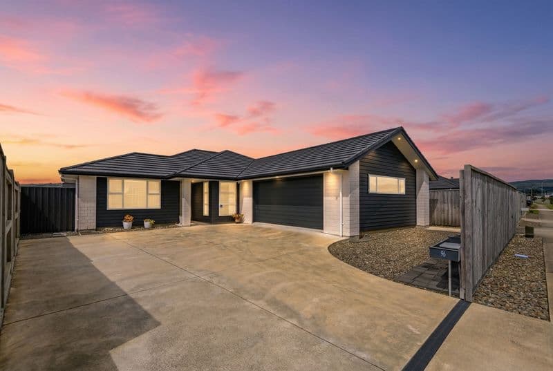 96 Johnstone Drive, Fitzherbert, Palmerston North City, Manawatu | Tall Poppy 
