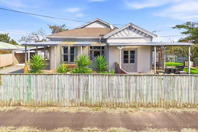 9 Cambridge Street, Pahiatua, Tararua, Manawatu | Tall Poppy 