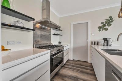 5 Pembroke Road West, Stratford, Stratford, Taranaki | Tall Poppy 