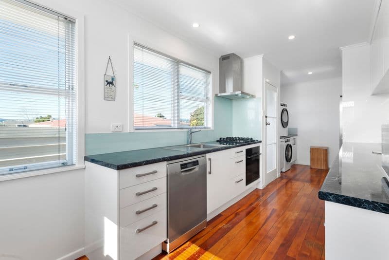 8 Simmonds Grove, Greerton, Tauranga, Bay of Plenty | Tall Poppy 