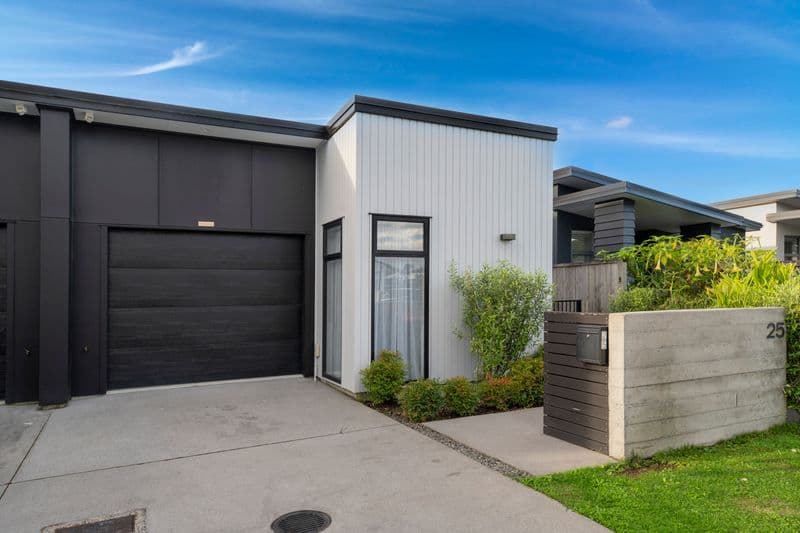25 Foley Grove, Pyes Pa, Tauranga