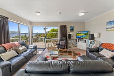 20 Shera Street, Acacia Bay, Taupo, Waikato | Tall Poppy 