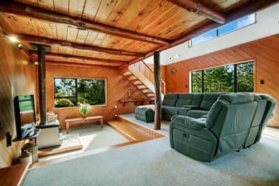 1154C Main Road North, Te Marua, Upper Hutt City, Wellington | Tall Poppy 