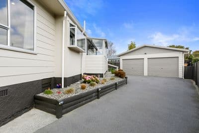 17 Memphis Grove, Totara Park, Upper Hutt City, Wellington | Tall Poppy 